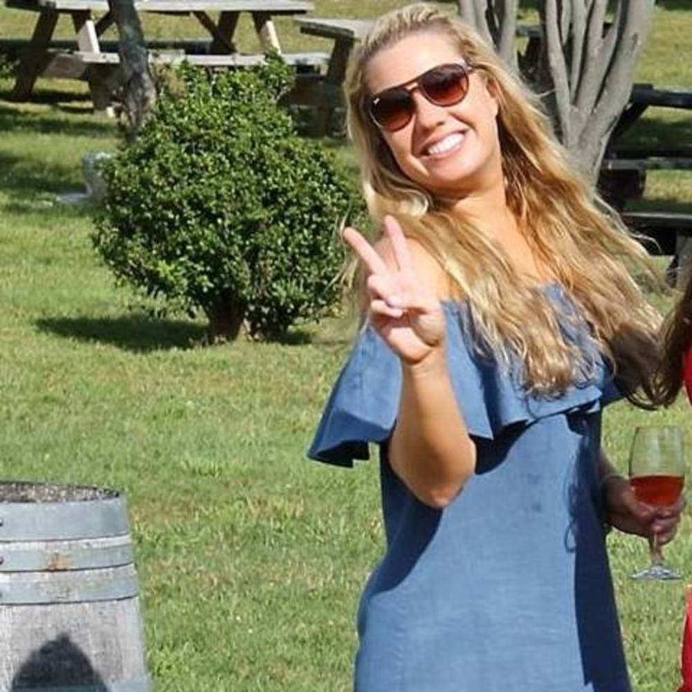 Meet your Posher, Elizabeth