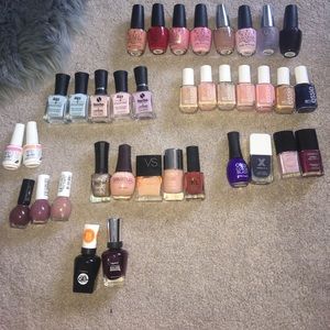 NAIL POLISH BUNDLE