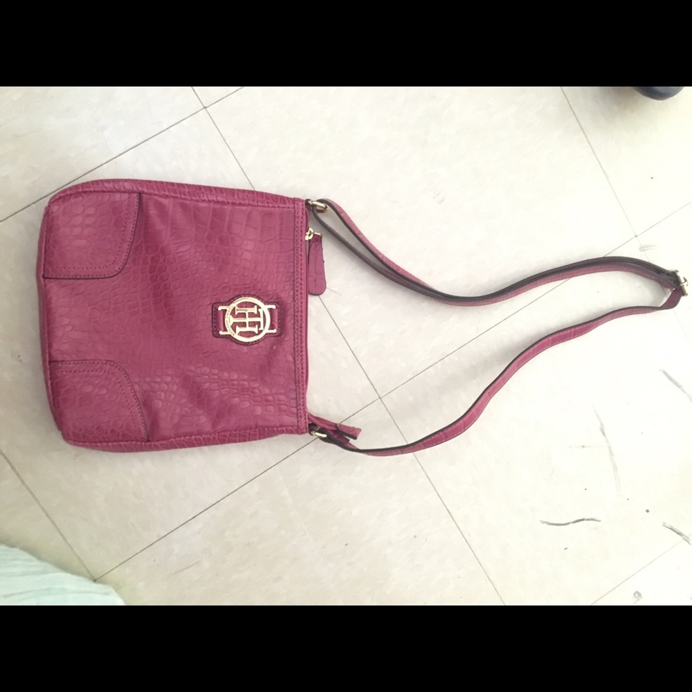 Never used Tommy Hilfiger pink leather purse 👛