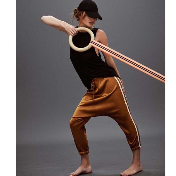 Olympia Activewear 100% silk Alix pant Navy/Ruby - Picture 6 of 8