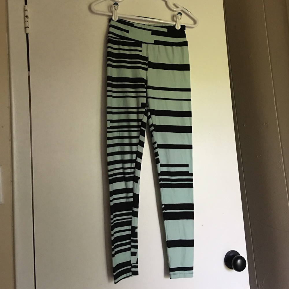 Seafoam Green and Black LuLaRoe Leggings