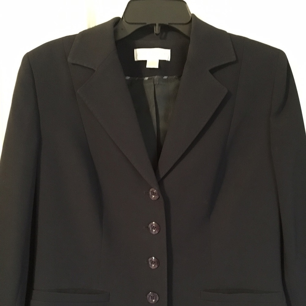 Gorgeous navy skirt suit from Petite Sophisticate