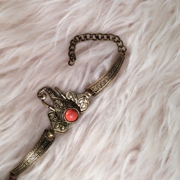 Elephant Shape Gem Bracelet - Picture 4 of 5