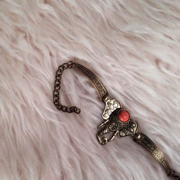 Elephant Shape Gem Bracelet - Picture 5 of 5