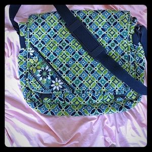 Vera Bradley messenger in retired Daisy Daisy