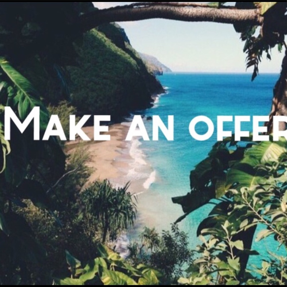 🌸 ALL OFFERS NEGOTIABLE 🌸