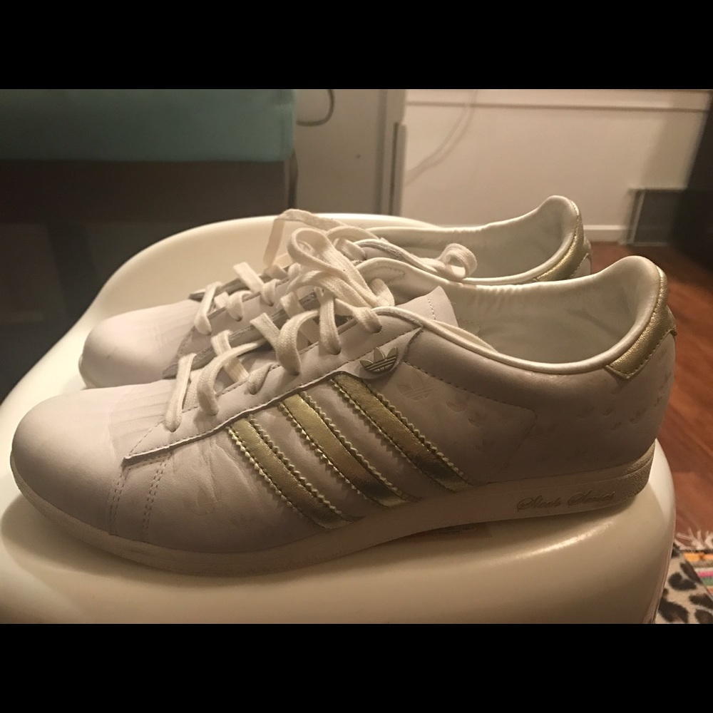 Adidas sleek