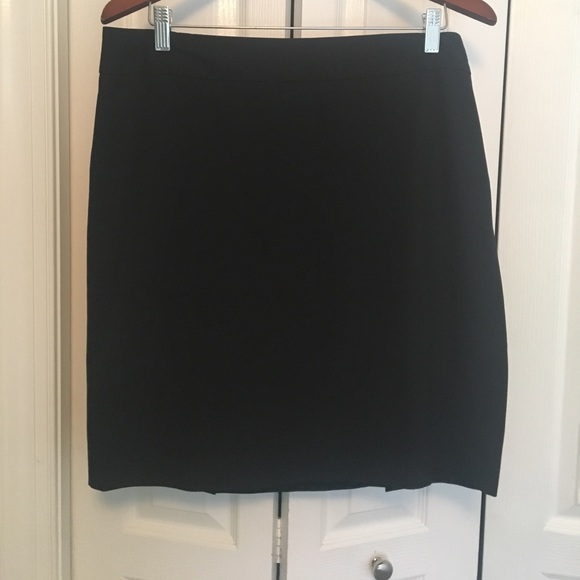 Black LOFT pencil skirt. Suiting style. Size 12 - Picture 1 of 1