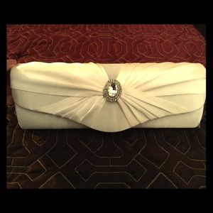 White formal clutch purse