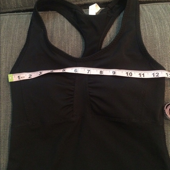 Lucy running tank - Picture 4 of 6