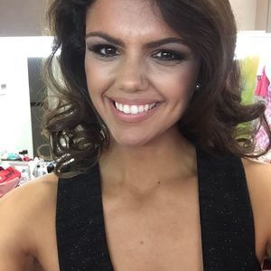 Meet your Posher, Victoria