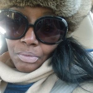 Meet your Posher, Missy