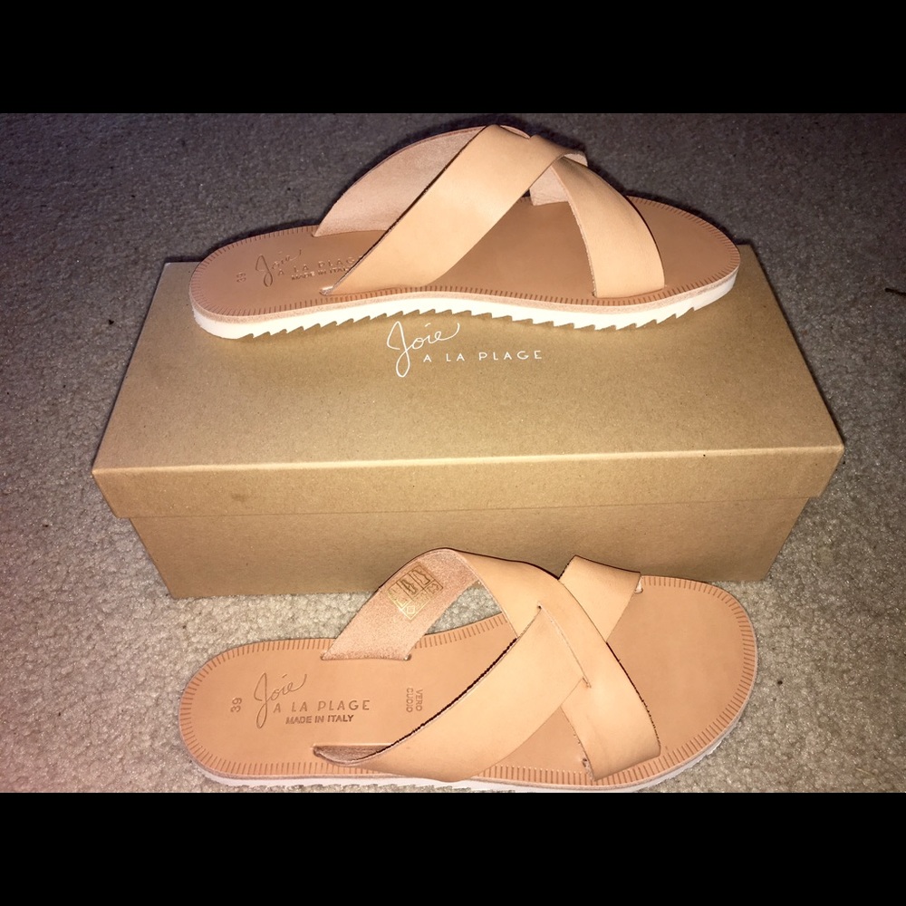 Joie size 9 (39) NEW WITH BOX!