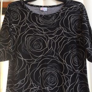 🦄 Lularoe Julia dress BLACK ROSES 🌹 print 🦄