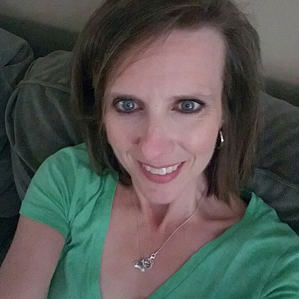 Meet your Posher, Jennifer