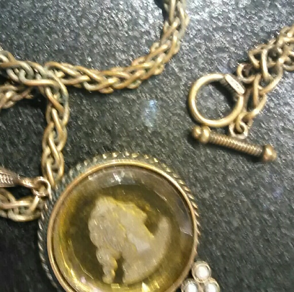 Make an offer!!! Cameo Necklace - Picture 3 of 4