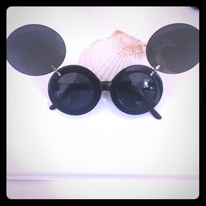 Minnie sunglasses