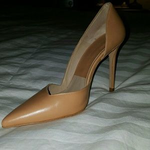 Zara - nude heels, size 7 - 4" heel