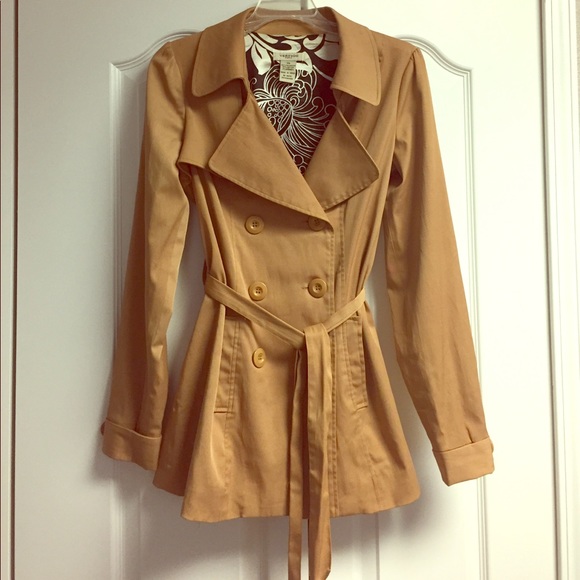 Jackets & Blazers - Camel Color Short Trench Coat - Perfect for SPRING