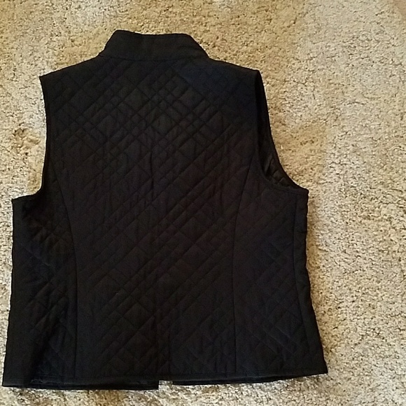 Aline Black Vest - Picture 4 of 4