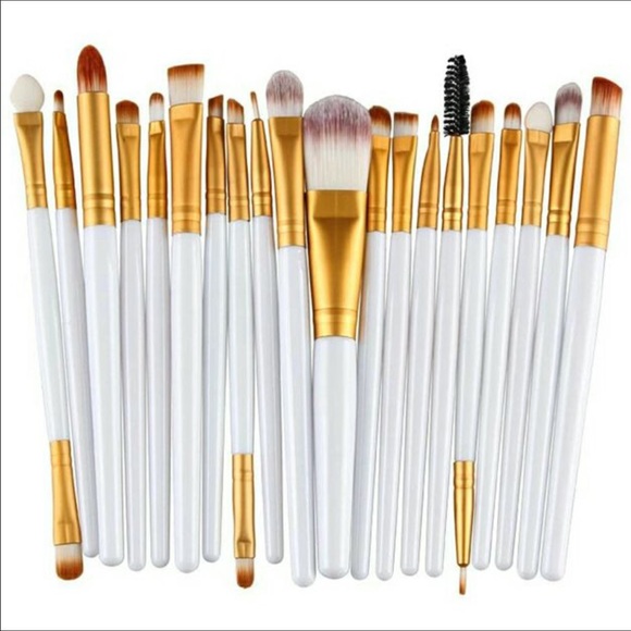 New Bundle Beauty Makeup Set - Picture 3 of 4