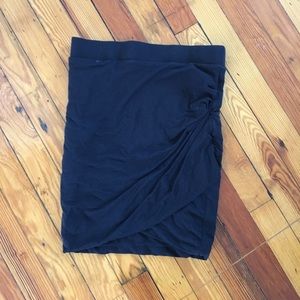 Simple, go to, black basic mini skirt