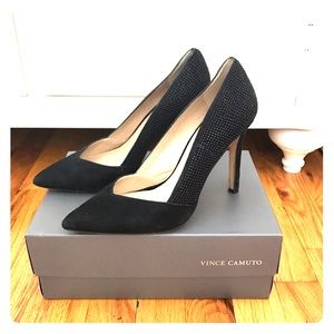 Vince Camuto Clarinda 2 black pumps
