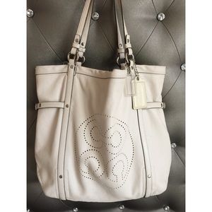 AUTHENTIC Coach white tote bag