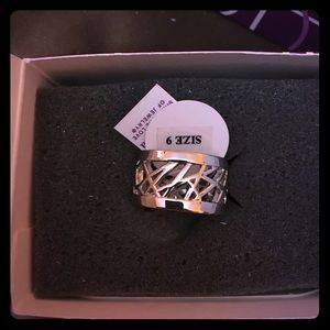 Lia Sofia Ring size 9