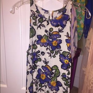 Floral sleeveless top