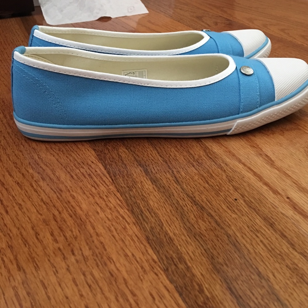 Longchamp Le Pilage blue shoes