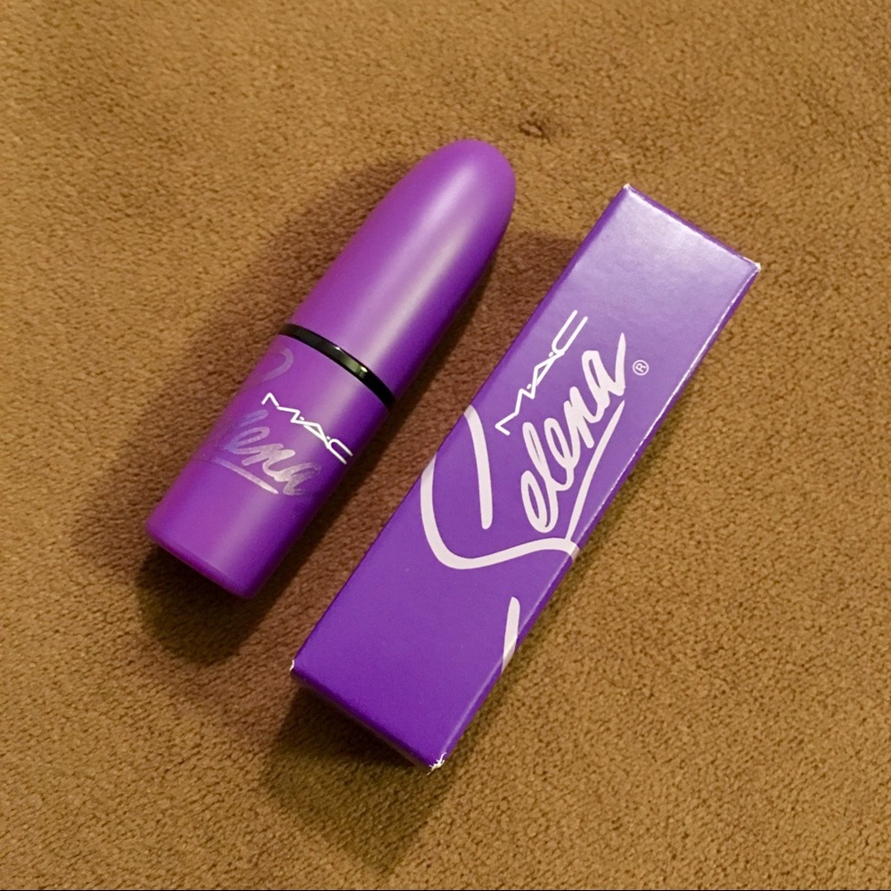 MAC Selena Lipstick in "Amor Prohibido"
