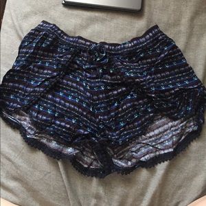 Super Cute Flowy Hollister Shorts