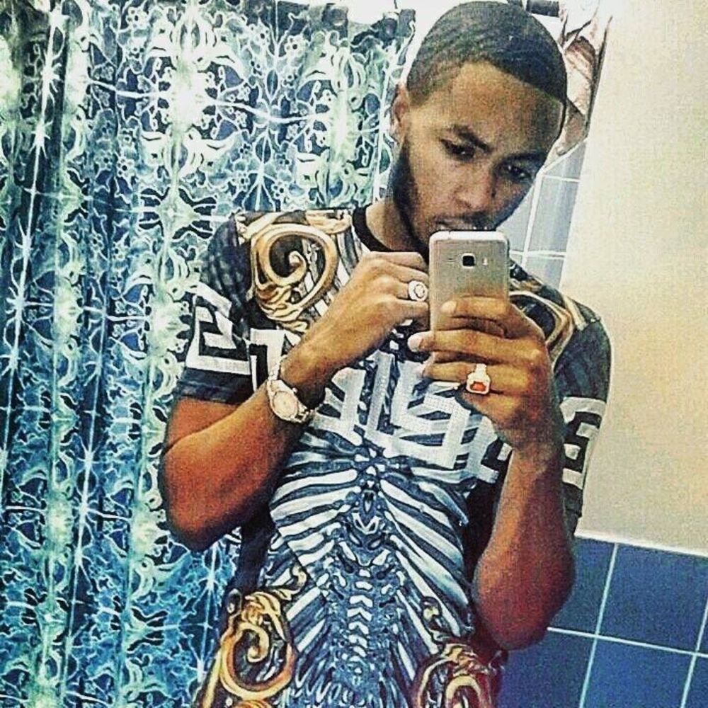 Meet your Posher, Jayelogang