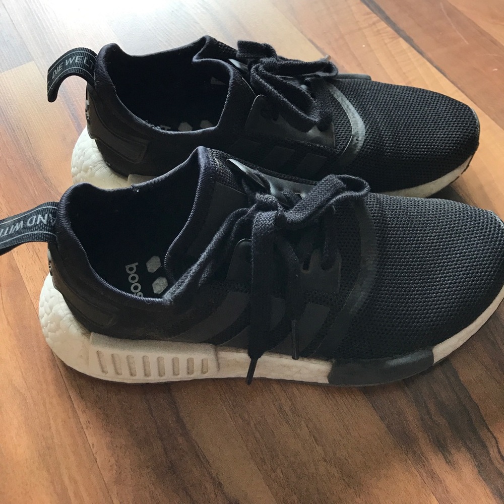 Adidas shoes NMD_R1
