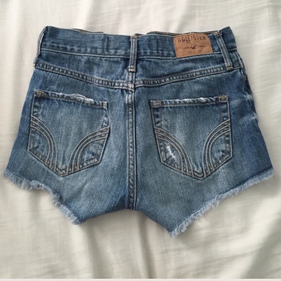 High Waisted Denim Shorts - Picture 2 of 3