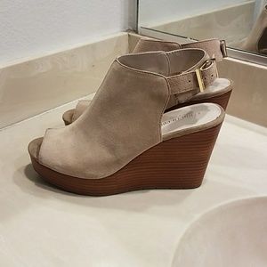 Kenneth Cole Wedges