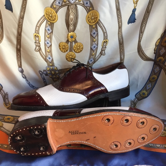 Allen Edmonds Wingtip Shoes - Picture 3 of 5