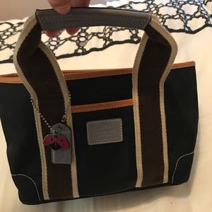 Tiny tote bag