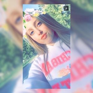 Meet your Posher, Devine