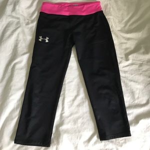 Black Underarmor Leggings