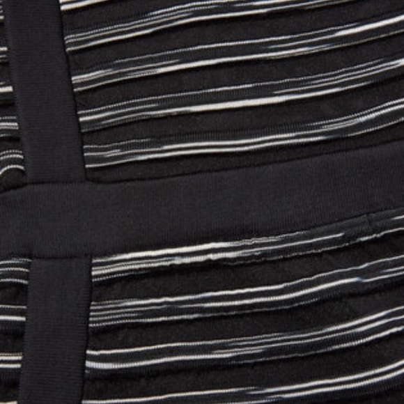 Intarsia illusion wrap dress - Picture 5 of 5