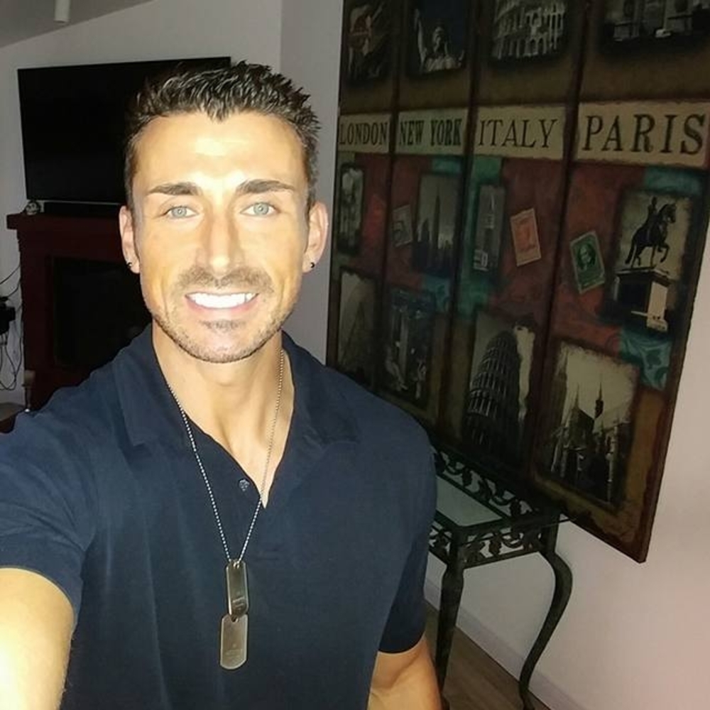 Meet your Posher, Chad