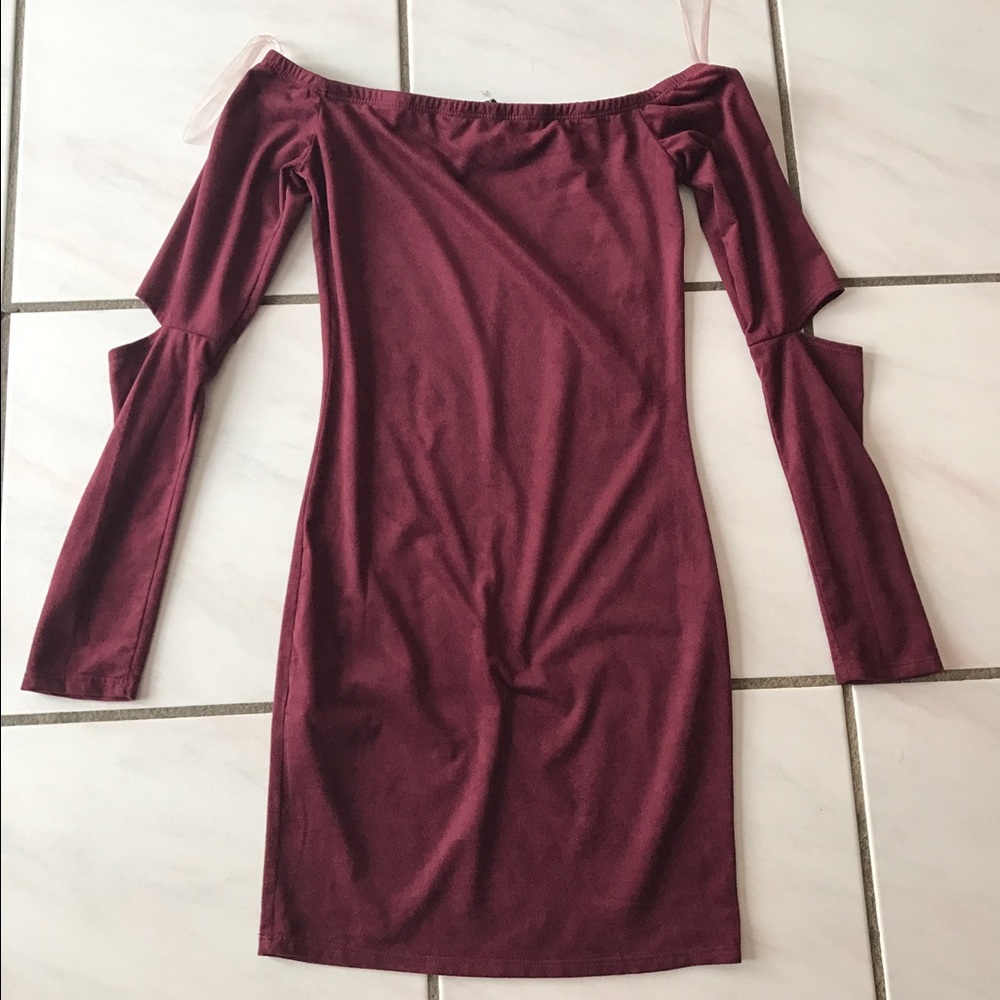 XS maroon off the shoulder dress