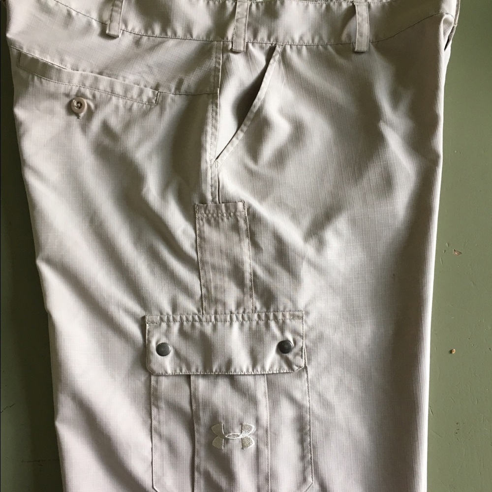 Men's Under Armour shorts.