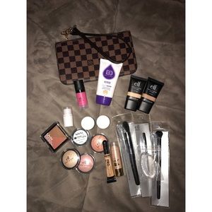 Makeup set with LV STYLE clutch/makeup bag