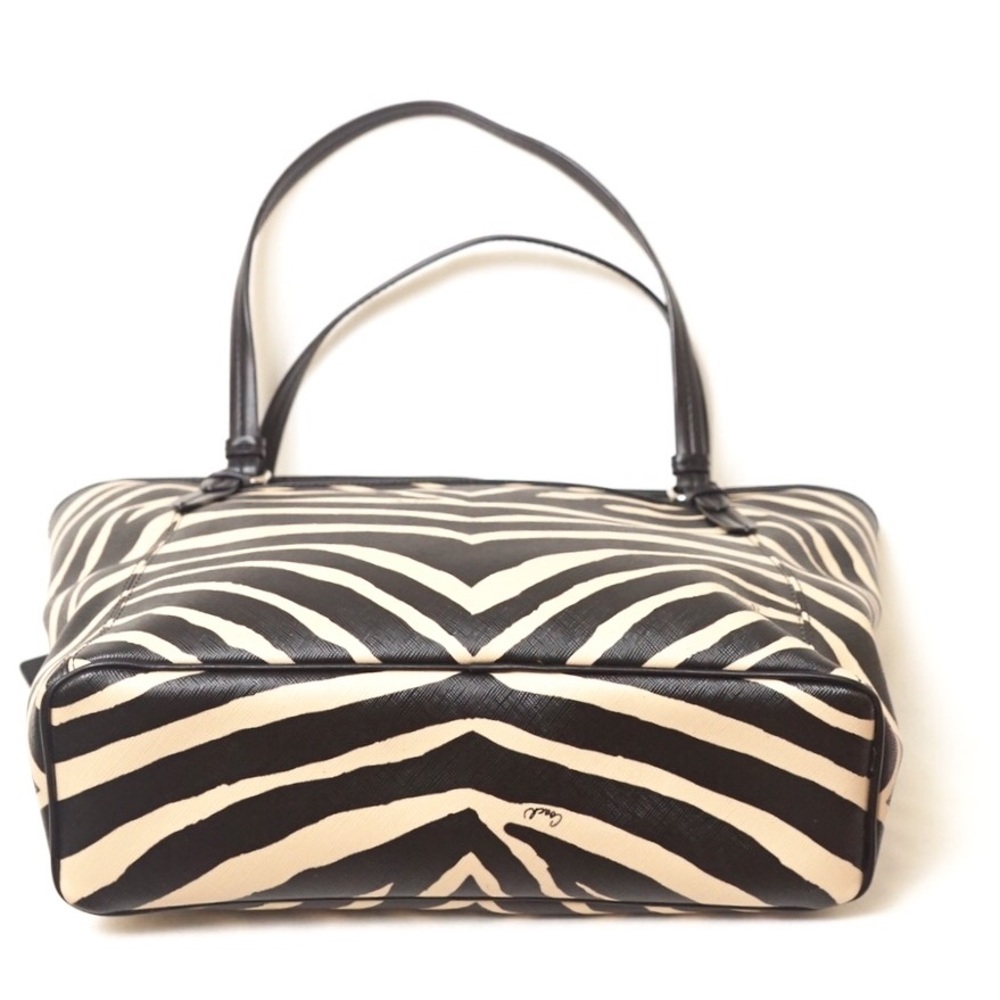 🎯DEAL OF THE DAY‼️ EUC COACH PEYTON SHOULDER BAG - Picture 4 of 7