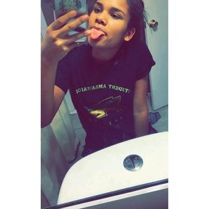 Meet your Posher, Caterina