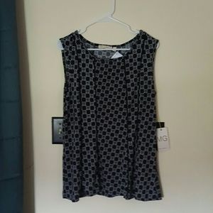 Sleeveless dress top