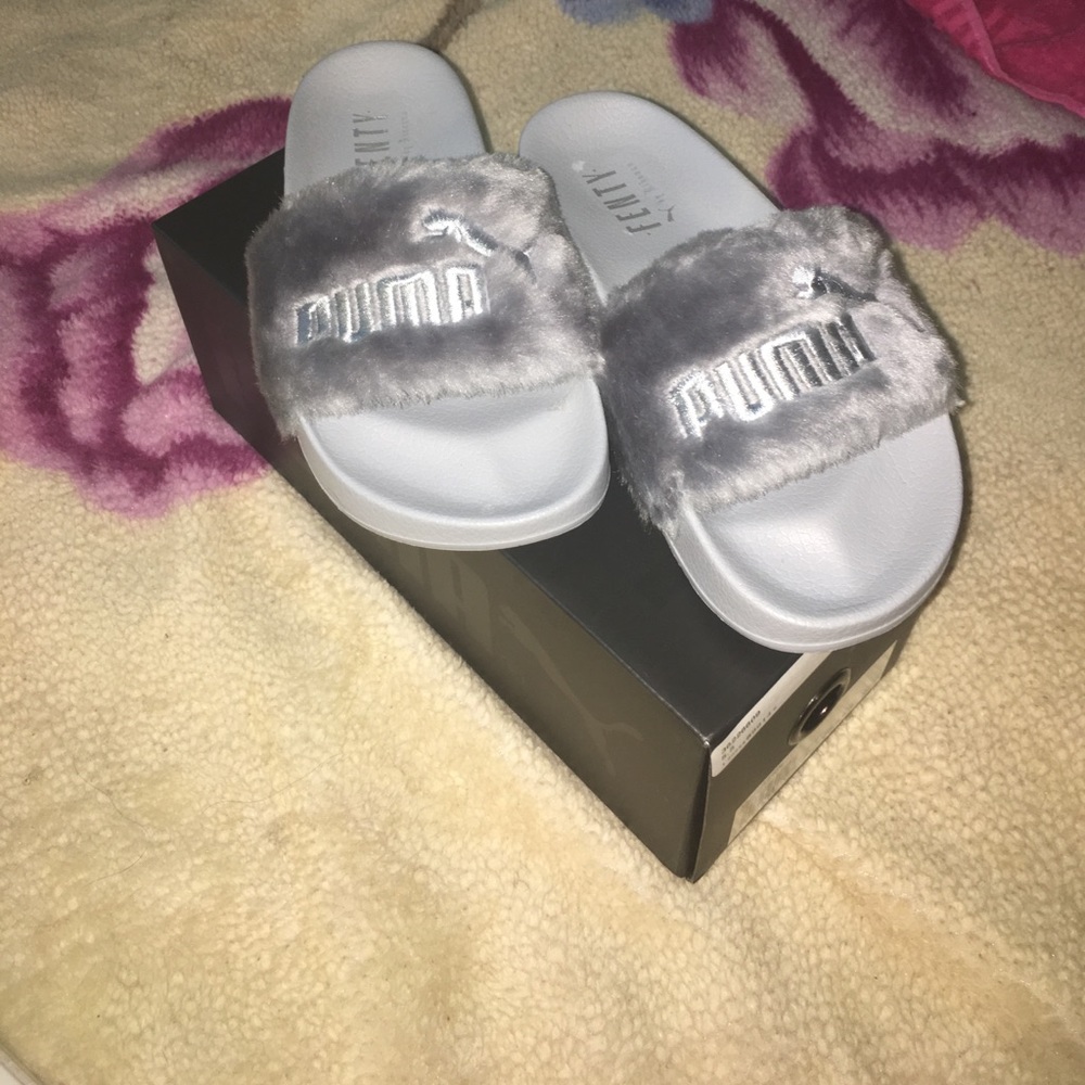 🔴SOLD🔴 rihanna Fenty fur slides